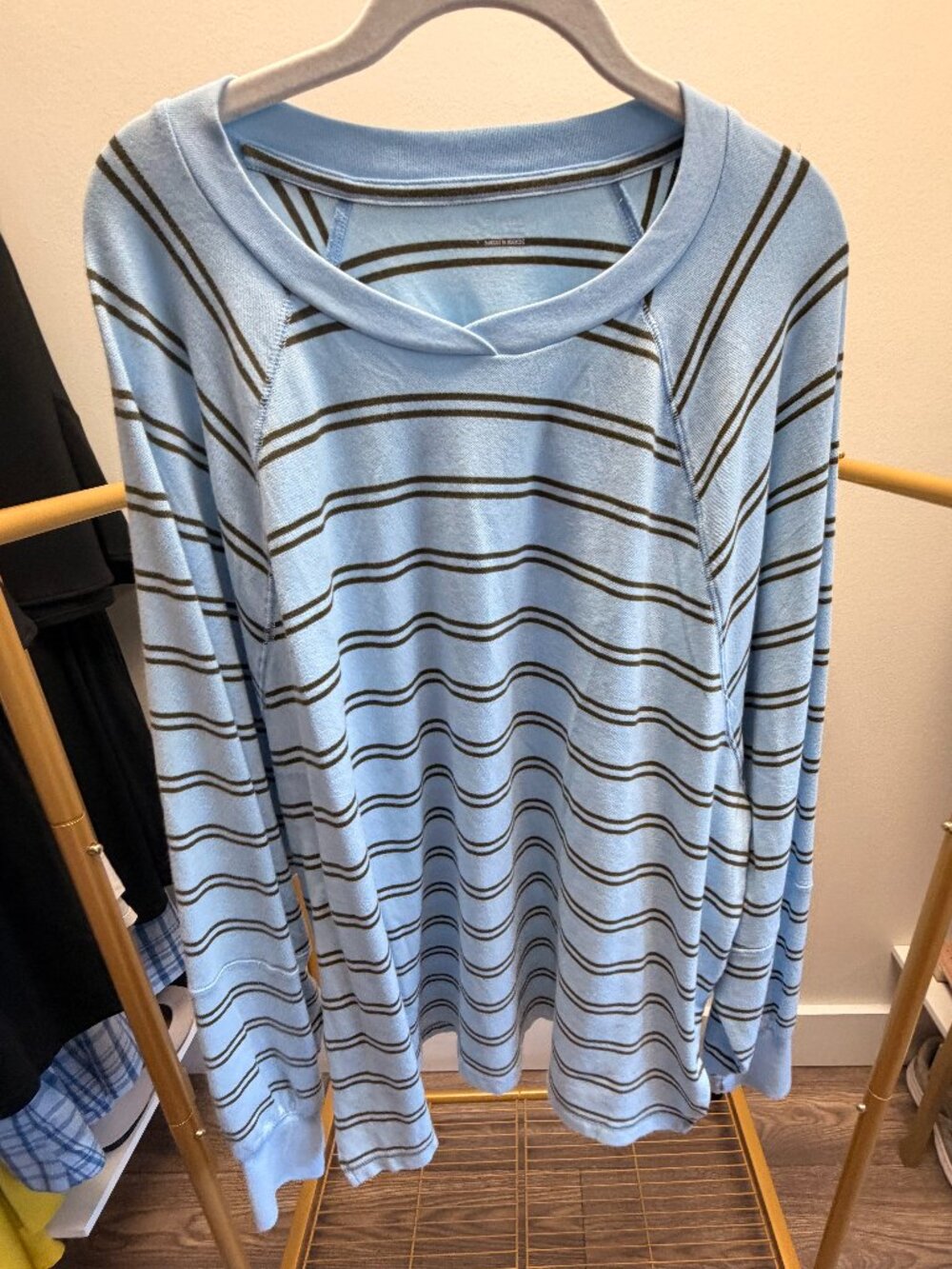 Aerie Oversized Long Sleeve Tee - Picture 2 of 2